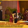WISUDA UNPAD GEL III TA 2024-2025 FAKULTAS PETERNAKAN OLEH REKTOR(077)