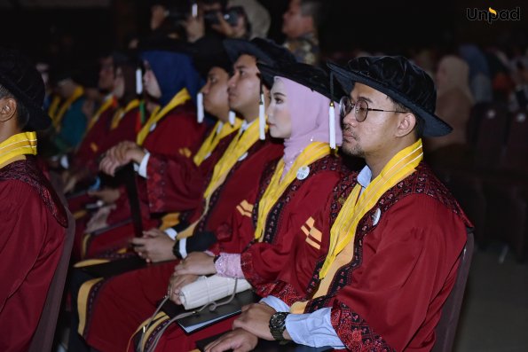 WISUDA UNPAD GEL III TA 2025-2026 (1)