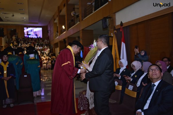 WISUDA UNPAD GEL III TA 2025-2026 (6)