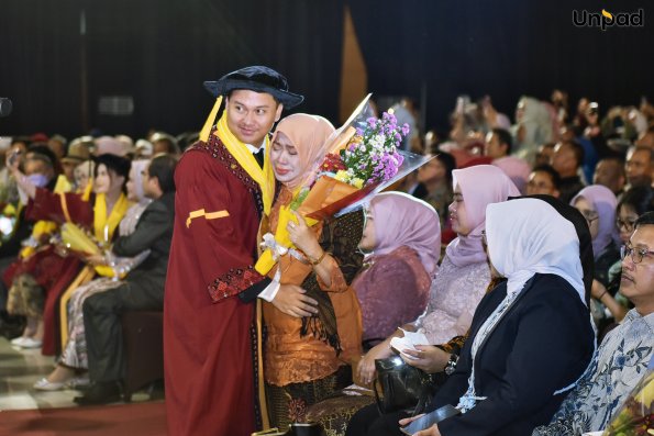WISUDA UNPAD GEL III TA 2025-2026 (2)
