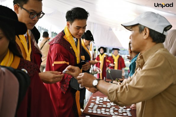 WISUDA UNPAD GEL III TA 2025-2026 (20)