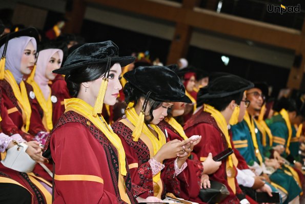 WISUDA UNPAD GEL III TA 2025-2026 (47)