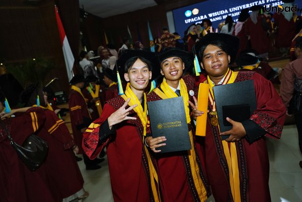 WISUDA UNPAD GEL III TA 2025-2026 (96)