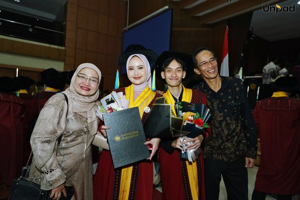 WISUDA UNPAD GEL III TA 2025-2026 (97)