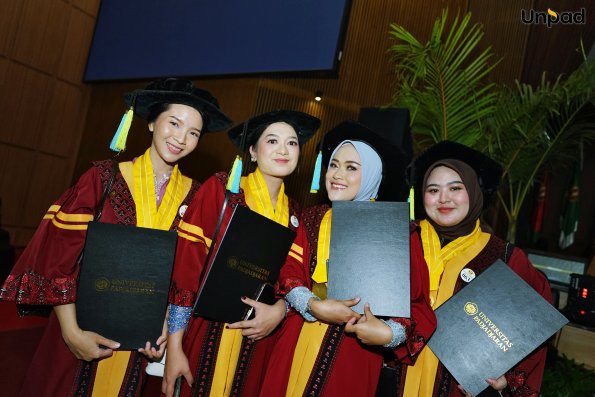 WISUDA UNPAD GEL III TA 2025-2026 (98)