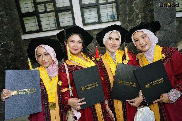 WISUDA UNPAD GEL III TA 2025-2026 (103)