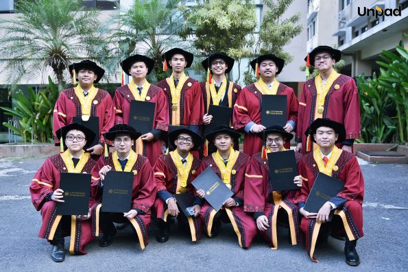 WISUDA UNPAD GEL III TA 2025-2026 (4)