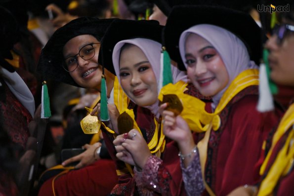 WISUDA UNPAD GEL III TA 2025-2026 (47)