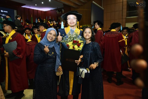 WISUDA UNPAD GEL III TA 2025-2026 (83)