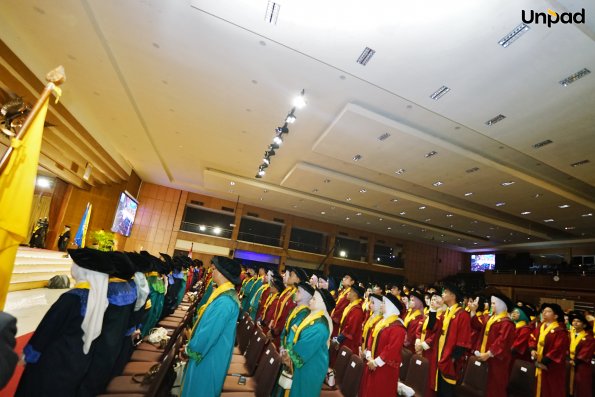 WISUDA UNPAD GEL III TA 2025-2026 (86)
