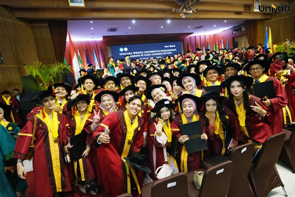 WISUDA UNPAD GEL III TA 2025-2026 (96)