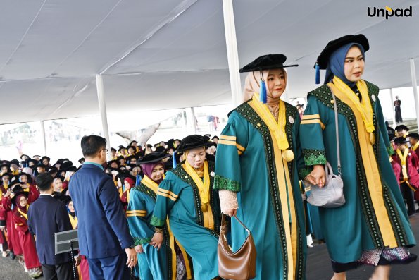 WISUDA UNPAD GEL III TA 2025-2026 (37)