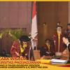 WISUDA UNPAD GEL III TA 2025-2026 KEDOKTERAN OLEH REKTOR (182)