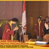 WISUDA UNPAD GEL III TA 2025-2026 KEDOKTERAN OLEH REKTOR (97)