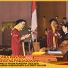 WISUDA UNPAD GEL III TA 2025-2026 FAKULTAS EKONOMI DAN BISNIS OLEH REKTOR (156)