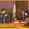 WISUDA UNPAD GEL III TA 2025-2026 FAKULTAS EKONOMI DAN BISNIS OLEH REKTOR (4)