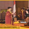 WISUDA UNPAD GEL III TA 2025-2026 FAKULTAS EKONOMI DAN BISNIS OLEH REKTOR (74)