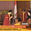 WISUDA UNPAD GEL III TA 2025-2026 FAKULTAS EKONOMI DAN BISNIS OLEH REKTOR (76)