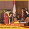 WISUDA UNPAD GEL III TA 2025-2026 FAKULTAS FARMASI OLEH REKTOR (129)
