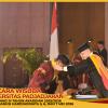 WISUDA UNPAD GEL III TA 2025-2026 FAKULTAS FARMASI OLEH REKTOR (65)