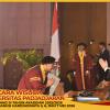 WISUDA UNPAD GEL III TA 2025-2026 FAKULTAS FARMASI OLEH REKTOR (88)