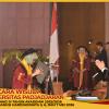WISUDA UNPAD GEL III TA 2025-2026 FAKULTAS FARMASI OLEH REKTOR (94)