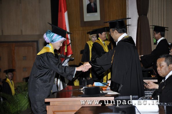 dok-humas-unpad_ilalang-foto_wisuda-gel-1-2010-2011_profesi-dokter_338