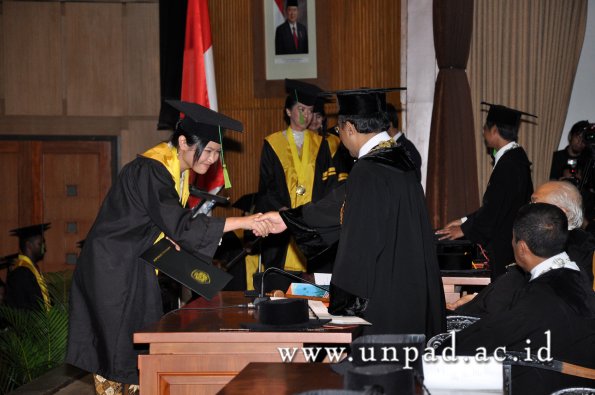 dok-humas-unpad_ilalang-foto_wisuda-gel-1-2010-2011_profesi-dokter_494