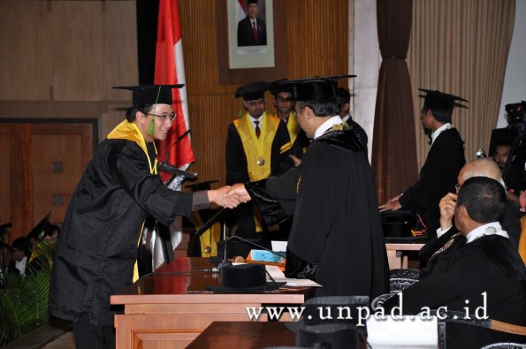 dok-humas-unpad_ilalang-foto_wisuda-gel-1-2010-2011_profesi-dokter_499