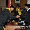 dok-humas-unpad_ilalang-foto_wisuda-gel-1-2010-2011_s1-ekonomi_205