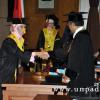 dok-humas-unpad_ilalang-foto_wisuda-gel-1-2010-2011_s1-ekonomi_209