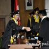 dok-humas-unpad_ilalang-foto_wisuda-gel-1-2010-2011_s1-ekonomi_355