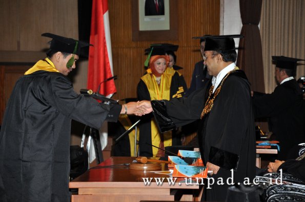 dok-humas-unpad_ilalang-foto_wisuda-gel-1-2010-2011_spesialis-fk_038