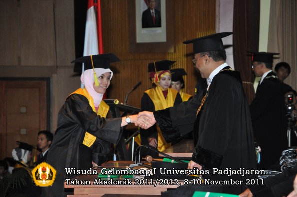 wisuda-fakultas-mipa-oleh-rektor-030