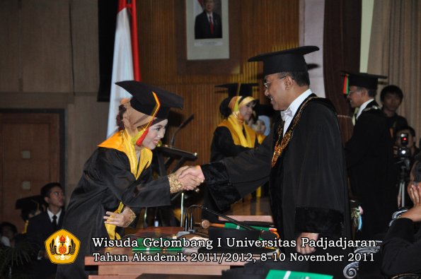 wisuda-fakultas-mipa-oleh-rektor-047