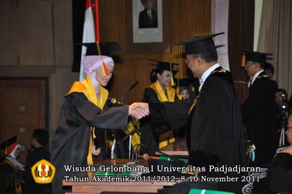 wisuda-fakultas-mipa-oleh-rektor-053