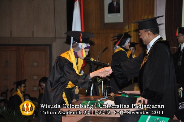 wisuda-fakultas-mipa-oleh-rektor-063