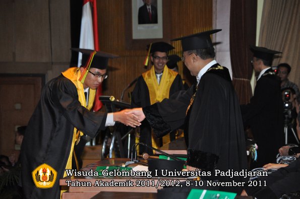 wisuda-fakultas-mipa-oleh-rektor-070