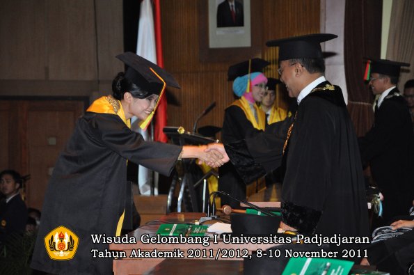 wisuda-fakultas-mipa-oleh-rektor-072