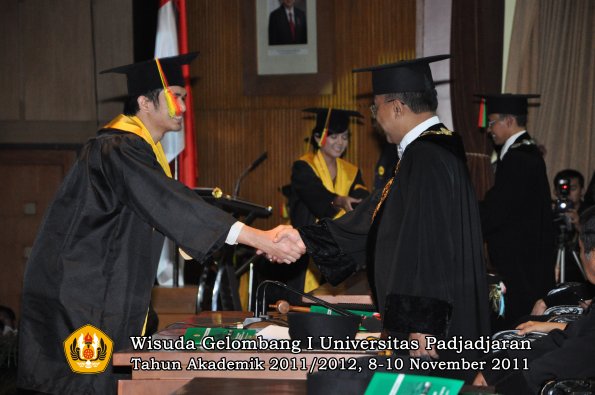 wisuda-fakultas-mipa-oleh-rektor-074