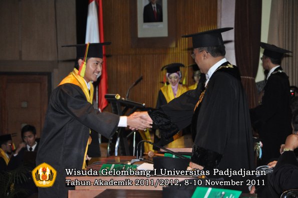 wisuda-fakultas-mipa-oleh-rektor-085