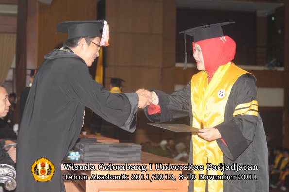 wisuda-program-doktor-oleh-direktur-pascasarjana-065