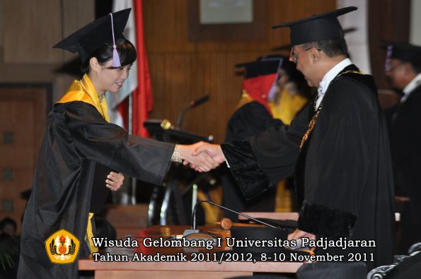 wisuda-fakultas-kedokteran-gigi-oleh-rektor-009