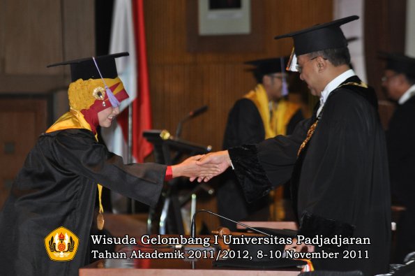 wisuda-fakultas-kedokteran-gigi-oleh-rektor-026
