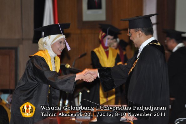 wisuda-fakultas-kedokteran-gigi-oleh-rektor-031
