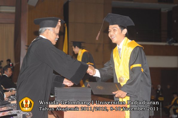 wisuda-fakultas-peternakan-oleh-dekan-007