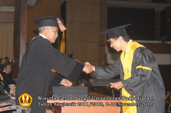 wisuda-fakultas-peternakan-oleh-dekan-013