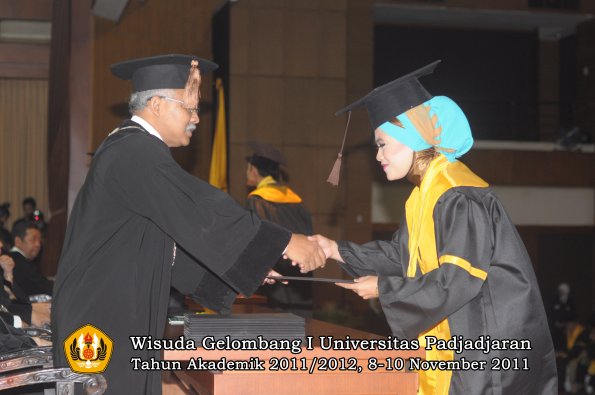 wisuda-fakultas-peternakan-oleh-dekan-021