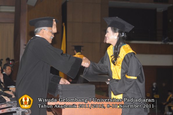 wisuda-fakultas-peternakan-oleh-dekan-041