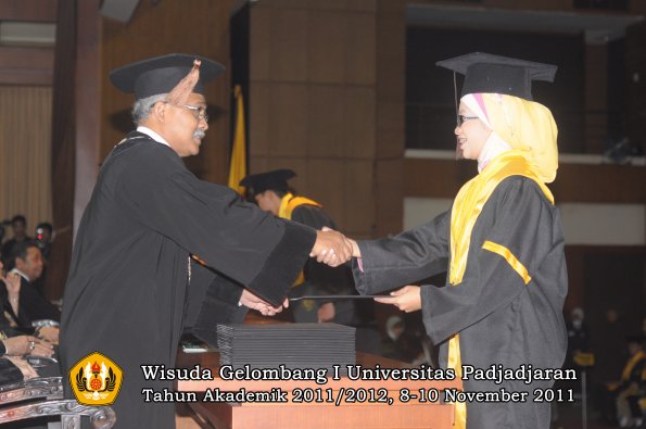 wisuda-fakultas-peternakan-oleh-dekan-047